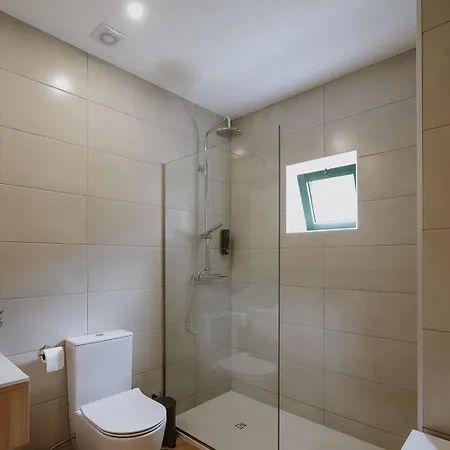 888hostel&suites